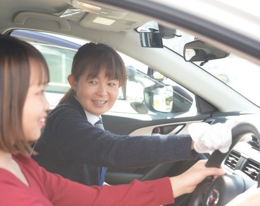 自動車学校の教習指導員（ID：2375）の求人画像１