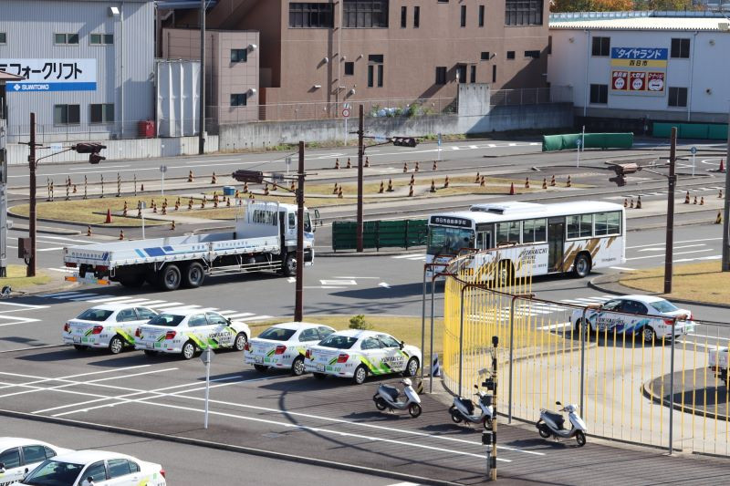 自動車学校の教習指導員（ID：2128）の求人画像３